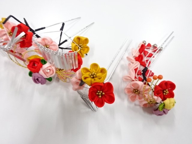JAPANESE KIMONO / ANTIQUE PINCHED WORK BIRABIRA HAIR ACCESSORY SET